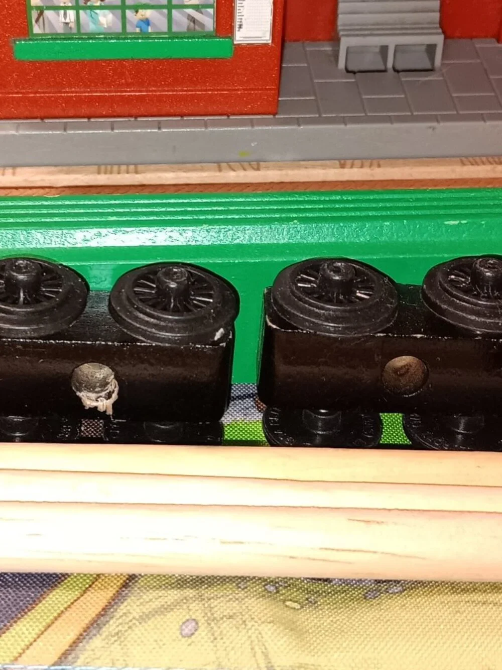 Thomas Wooden Railway Train Track Henry's Log Car Open End Flat Magnet Logs
